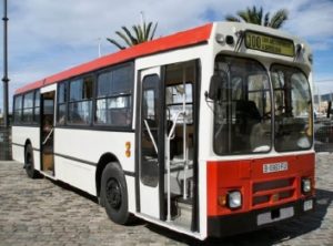 alquiler-autobus-antiguo-español-para-rodajes-publicidad-spots-